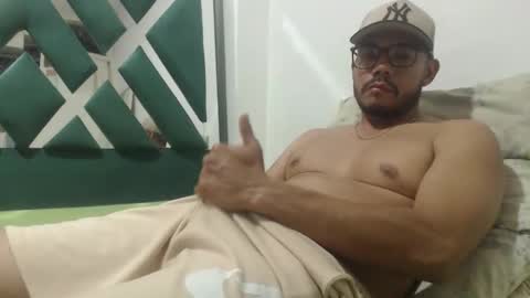 Snapshot of juanfe_style chatting on 03-10-26, 03:11 juanfe_style online show from 03-10-26, 03:11