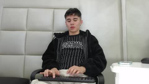 Snapshot of juangomm chatting on 01-15-26, 07:50 JuanGomm online show from 01-15-26, 07:50