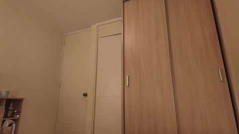 juanilla99 online show from 09-09-25, 04:12