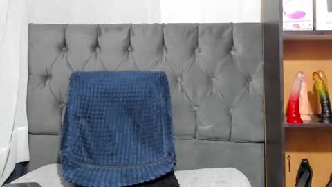 juanita online show from 02-12-25, 12:27