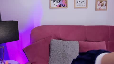 Snapshot of juanita_owens chatting on 12-11-24, 10:06 juanita_owens online show from 12-11-24, 10:06