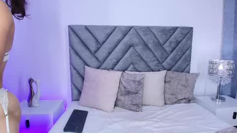 Snapshot of juanita_owens chatting on 02-18-25, 09:42 juanita_owens online show from 02-18-25, 09:42