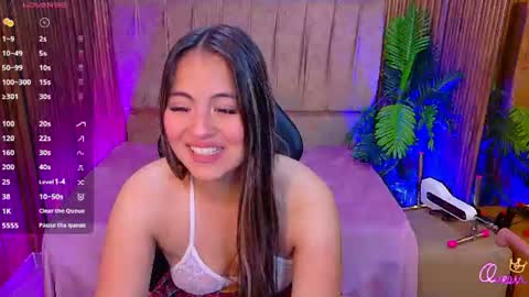Snapshot of juanita_tay chatting on 06-27-26, 11:37 JUANITA online show from 06-27-26, 11:37