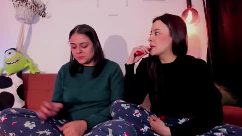 juanitaaa_ online show from 02-16-26, 04:30