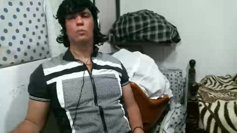 amor online show from 11-16-25, 01:55