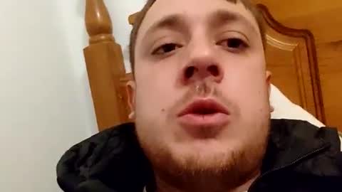 Snapshot of juanmapapiirico chatting on 01-14-25, 02:50 JuanmaSEX online show from 01-14-25, 02:50