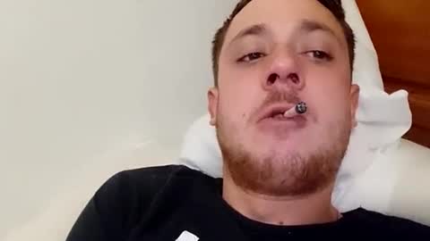 Snapshot of juanmapapiirico chatting on 02-28-25, 03:15 JuanmaSEX online show from 02-28-25, 03:15