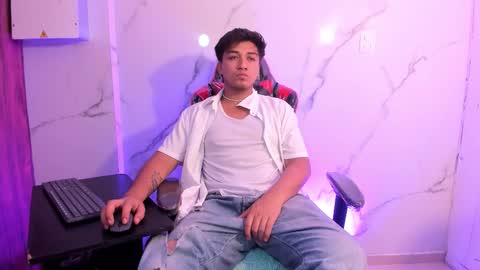 JUAN  online show from 12-16-25, 05:23