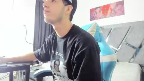 Snapshot of juannvalencia11 chatting on 04-22-26, 02:47 juannvalencia11 online show from 04-22-26, 02:47