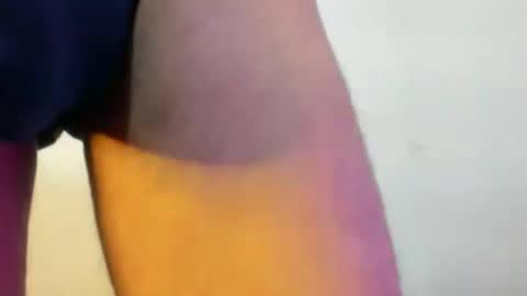 Snapshot of juansuarez204 chatting on 10-12-25, 09:47 juansuarez204 online show from 10-12-25, 09:47