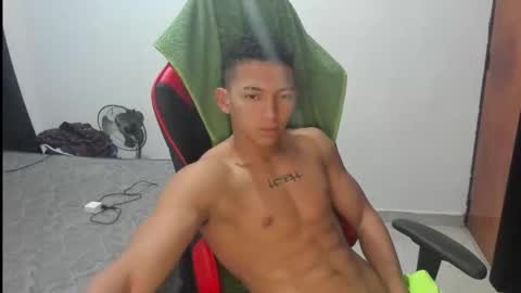 Snapshot of juansw66 chatting on 11-27-25, 06:26 juansw66 online show from 11-27-25, 06:26