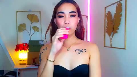 EloiseMoree online show from 01-13-26, 10:20