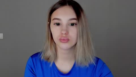 Snapshot of judymiles chatting on 01-28-25, 03:57 Angelica online show from 01-28-25, 03:57