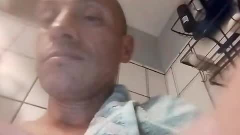 Carlos online show from 02-08-25, 06:33