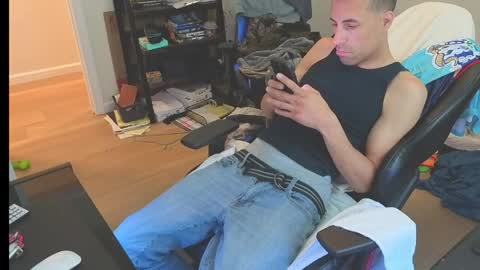 Snapshot of juice9985 chatting on 05-22-26, 02:55 juice9985 online show from 05-22-26, 02:55