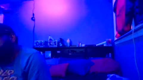 Juiceepawwg420 online show from 06-18-26, 05:28