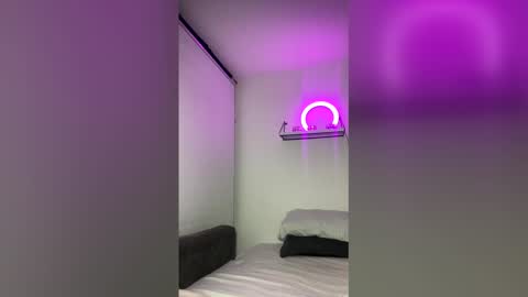 Miguel online show from 04-07-26, 03:40