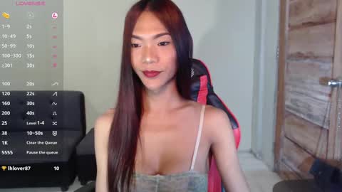 Snapshot of juicy_cumellah chatting on 02-11-25, 08:20 Ellah online show from 02-11-25, 08:20