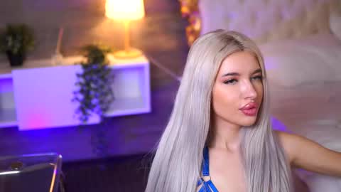 Jessye online show from 03-11-25, 03:16