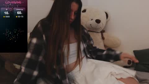 laura online show from 12-03-24, 03:44