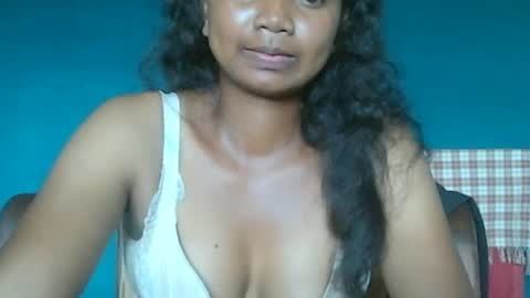 Snapshot of juicy_pretty chatting on 01-16-25, 11:48 stellah online show from 01-16-25, 11:48