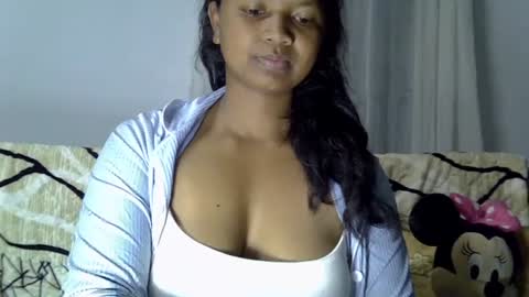 Snapshot of juicy_pretty chatting on 08-05-26, 02:03 stellah online show from 08-05-26, 02:03