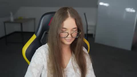 Elza online show from 03-27-26, 11:21