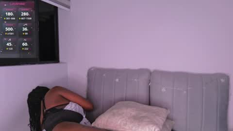 Snapshot of juicy_sky chatting on 06-16-26, 04:48 Your Paradise online show from 06-16-26, 04:48