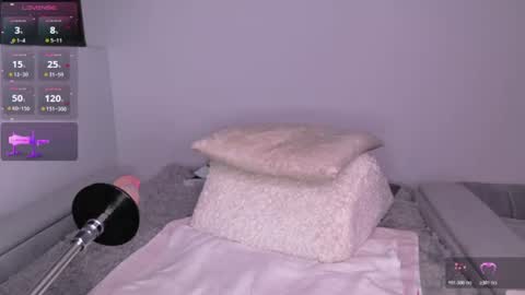 Snapshot of juicy_sky chatting on 07-20-26, 06:17 Your Paradise online show from 07-20-26, 06:17