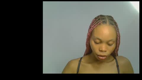 Snapshot of juicy_slut0 chatting on 06-16-26, 03:25 Champaign online show from 06-16-26, 03:25