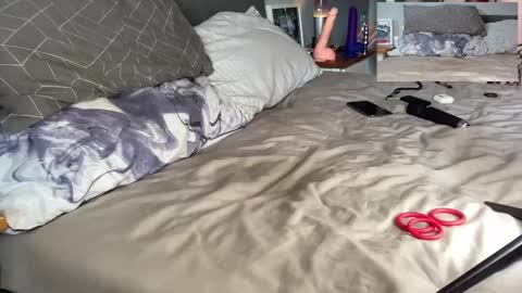 Snapshot of juicybonewar chatting on 09-15-25, 02:06 Daddy Tiger online show from 09-15-25, 02:06