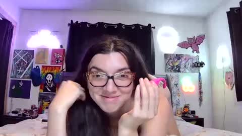 Snapshot of juicybootyqt chatting on 11-26-25, 06:09 juicybootyqt online show from 11-26-25, 06:09