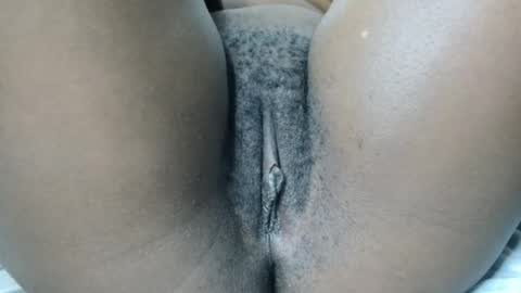 pretty online show from 11-19-25, 04:12