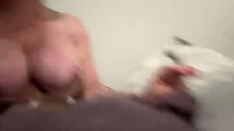 Snapshot of juicyfruitsxx chatting on 10-01-25, 10:54 Tacye Ann online show from 10-01-25, 10:54