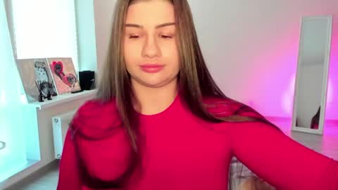 Snapshot of juicyhelenx chatting on 05-30-26, 12:02 Elena online show from 05-30-26, 12:02