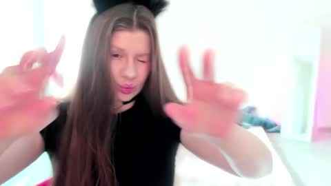 Snapshot of juicyhelenx chatting on 06-07-26, 02:32 Elena online show from 06-07-26, 02:32