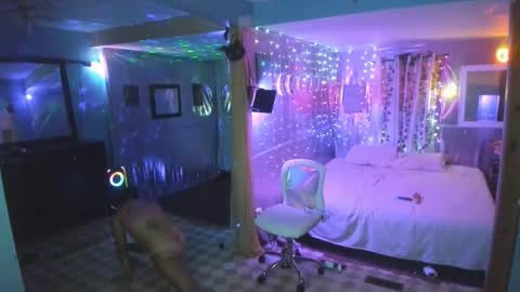 juicyjayxxx69 online show from 09-18-25, 03:30