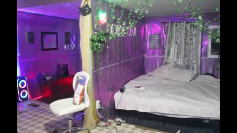 juicyjayxxx69 online show from 10-03-25, 03:36