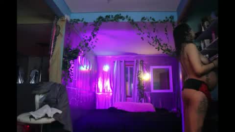 Snapshot of juicyjayxxx69 chatting on 04-29-26, 03:43 juicyjayxxx69 online show from 04-29-26, 03:43