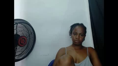 Snapshot of juicykinkx chatting on 11-01-25, 08:38 juicykinkx online show from 11-01-25, 08:38