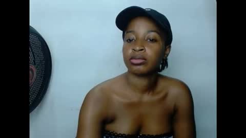 Snapshot of juicykinkx chatting on 11-09-25, 10:35 juicykinkx online show from 11-09-25, 10:35