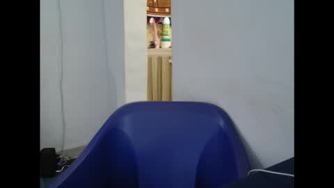 Snapshot of juicyxpink chatting on 09-18-25, 07:10 juicyxpink online show from 09-18-25, 07:10