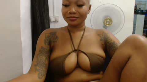 Snapshot of juicyxpink chatting on 03-31-26, 10:54 juicyxpink online show from 03-31-26, 10:54