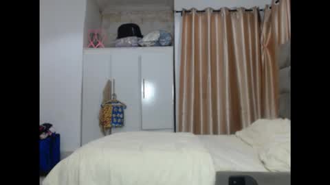 Snapshot of juicyxxxboobs chatting on 02-17-26, 09:43 juicyxxxboobs online show from 02-17-26, 09:43