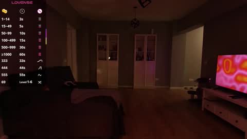 Juicy online show from 10-23-25, 03:44