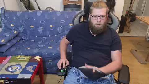 Julcs online show from 02-26-25, 08:22