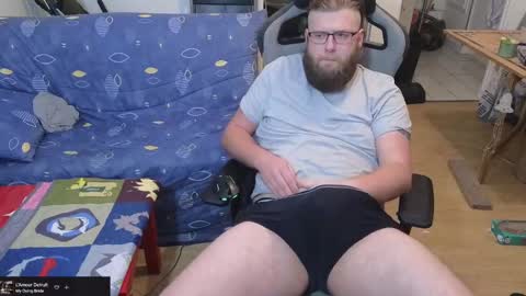 Julcs online show from 03-04-25, 07:01