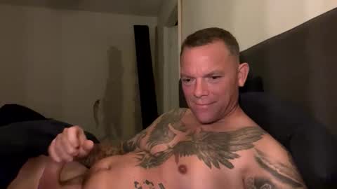 Snapshot of julemanddenmark chatting on 09-23-25, 06:55 julemanddenmark online show from 09-23-25, 06:55