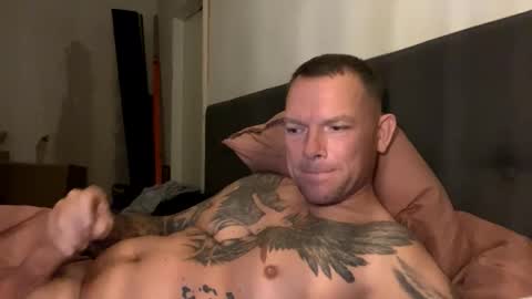 Snapshot of julemanddenmark chatting on 11-04-25, 08:08 julemanddenmark online show from 11-04-25, 08:08