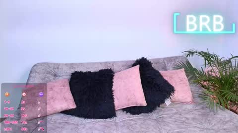 Jules and Gia online show from 03-22-26, 04:32